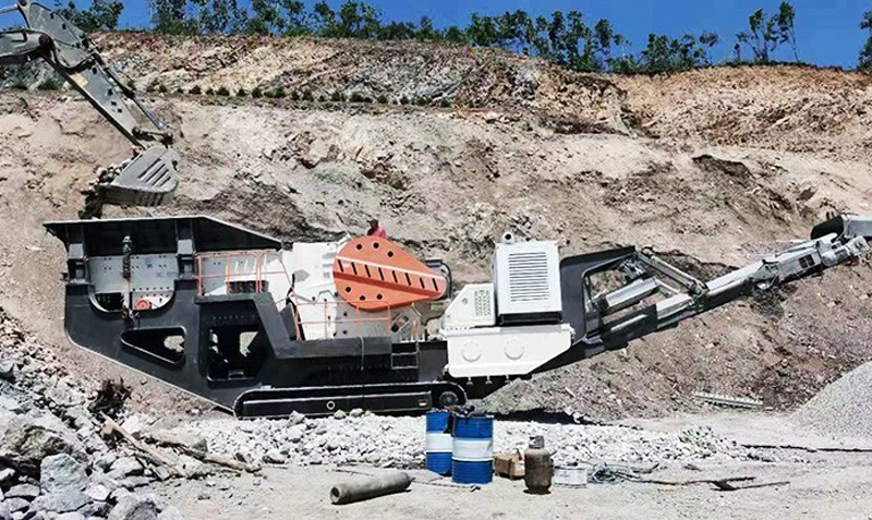 Crawler type rough crushing mobile crushing plant